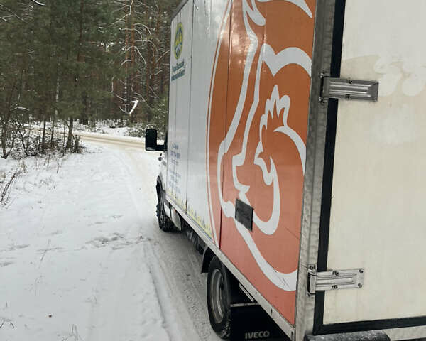 Белый Ивеко Дейли, объемом двигателя 2.29 л и пробегом 420 тыс. км за 11900 $, фото 8 на Automoto.ua