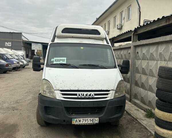 Белый Ивеко Дейли, объемом двигателя 2.29 л и пробегом 783 тыс. км за 8500 $, фото 1 на Automoto.ua