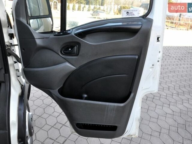 Білий Івеко Дейлі, об'ємом двигуна 2.29 л та пробігом 400 тис. км за 7999 $, фото 23 на Automoto.ua