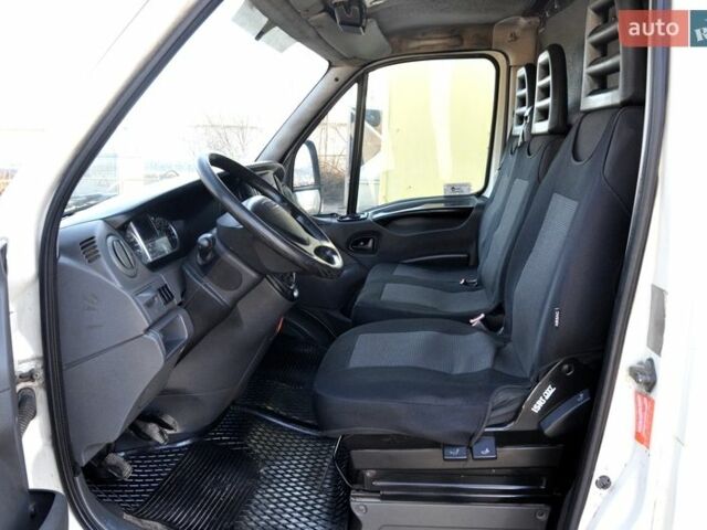 Білий Івеко Дейлі, об'ємом двигуна 2.29 л та пробігом 400 тис. км за 7999 $, фото 20 на Automoto.ua