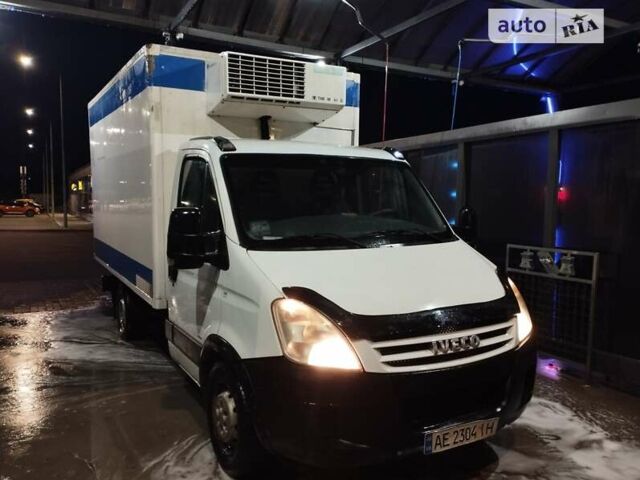 Белый Ивеко Дейли, объемом двигателя 2.29 л и пробегом 330 тыс. км за 11800 $, фото 4 на Automoto.ua