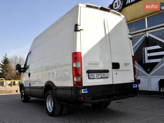 Білий Івеко Дейлі, об'ємом двигуна 2.29 л та пробігом 400 тис. км за 7999 $, фото 12 на Automoto.ua