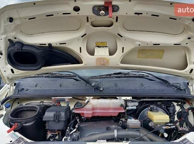 Белый Ивеко Дейли, объемом двигателя 3 л и пробегом 325 тыс. км за 21000 $, фото 22 на Automoto.ua