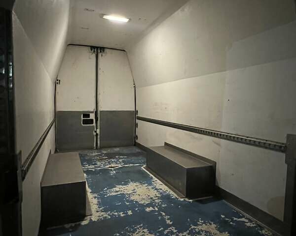 Белый Ивеко Дейли, объемом двигателя 2.8 л и пробегом 356 тыс. км за 14000 $, фото 7 на Automoto.ua