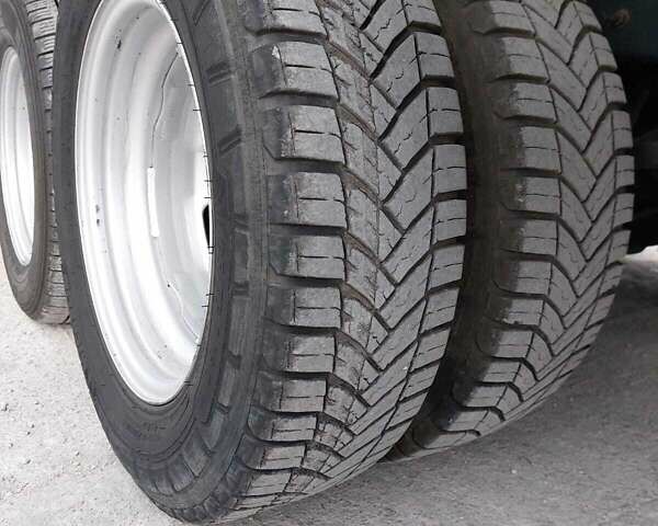 Белый Ивеко Дейли, объемом двигателя 3 л и пробегом 325 тыс. км за 21000 $, фото 34 на Automoto.ua