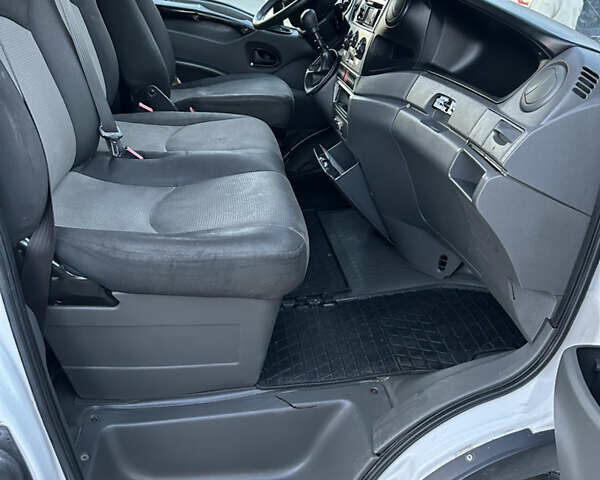 Івеко Дейлі 2012 у Тернополі на Automoto.ua Білий Івеко Дейлі, об'ємом двигуна 3 л та пробігом 500 тис. км за 7200 $, фото 6 на Automoto.ua