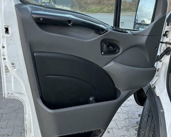 Івеко Дейлі 2012 у Тернополі на Automoto.ua Білий Івеко Дейлі, об'ємом двигуна 3 л та пробігом 500 тис. км за 7200 $, фото 5 на Automoto.ua