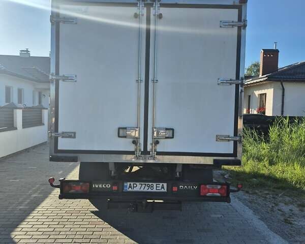 Белый Ивеко Дейли, объемом двигателя 3 л и пробегом 250 тыс. км за 25000 $, фото 2 на Automoto.ua