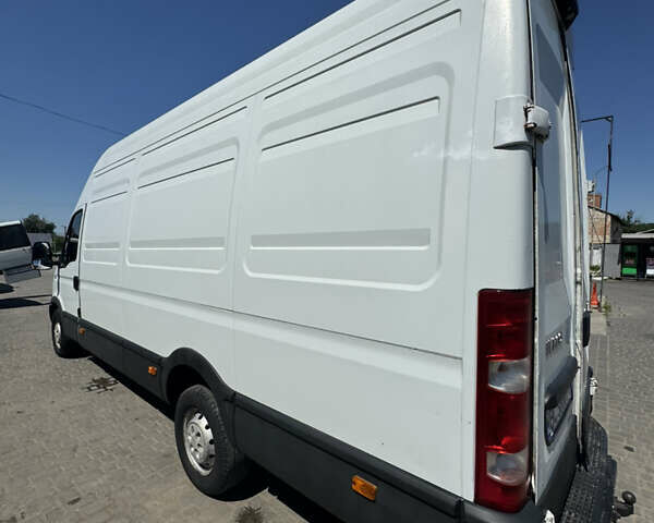 Белый Ивеко Дейли, объемом двигателя 3 л и пробегом 700 тыс. км за 11000 $, фото 3 на Automoto.ua