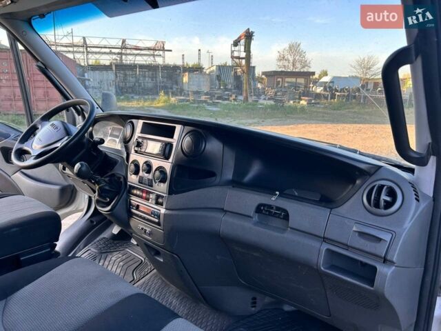 Белый Ивеко Дейли, объемом двигателя 3 л и пробегом 315 тыс. км за 17000 $, фото 29 на Automoto.ua