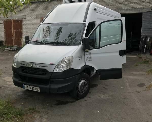 Белый Ивеко Дейли, объемом двигателя 3 л и пробегом 6 тыс. км за 16000 $, фото 4 на Automoto.ua