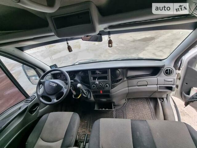 Білий Івеко Дейлі, об'ємом двигуна 2.3 л та пробігом 332 тис. км за 14500 $, фото 16 на Automoto.ua