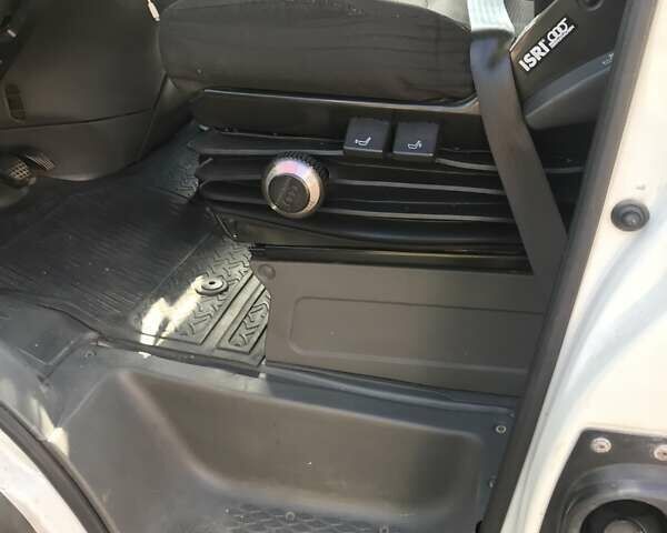 Белый Ивеко Дейли, объемом двигателя 3 л и пробегом 6 тыс. км за 16000 $, фото 7 на Automoto.ua