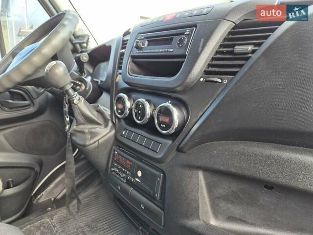 Білий Івеко Дейлі, об'ємом двигуна 3 л та пробігом 386 тис. км за 28200 $, фото 32 на Automoto.ua