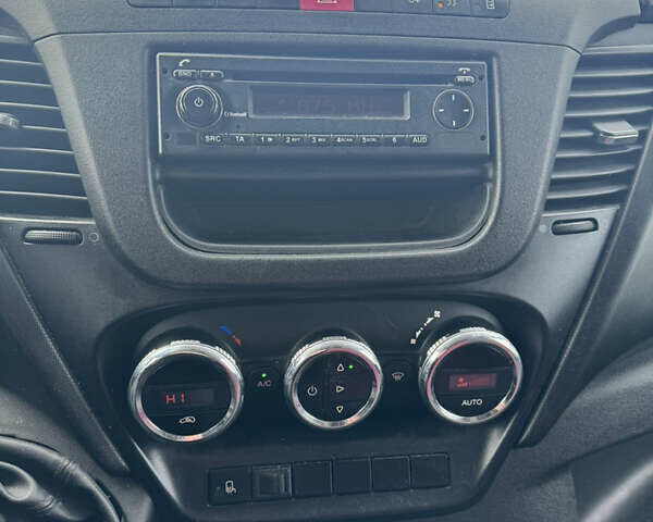 Белый Ивеко Дейли, объемом двигателя 3 л и пробегом 360 тыс. км за 21500 $, фото 11 на Automoto.ua