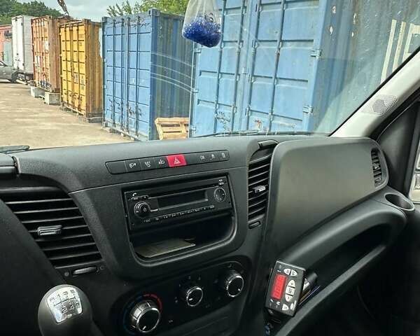 Білий Івеко Дейлі, об'ємом двигуна 3 л та пробігом 370 тис. км за 22400 $, фото 9 на Automoto.ua
