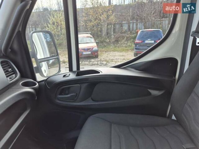 Білий Івеко Дейлі, об'ємом двигуна 3 л та пробігом 386 тис. км за 28200 $, фото 25 на Automoto.ua