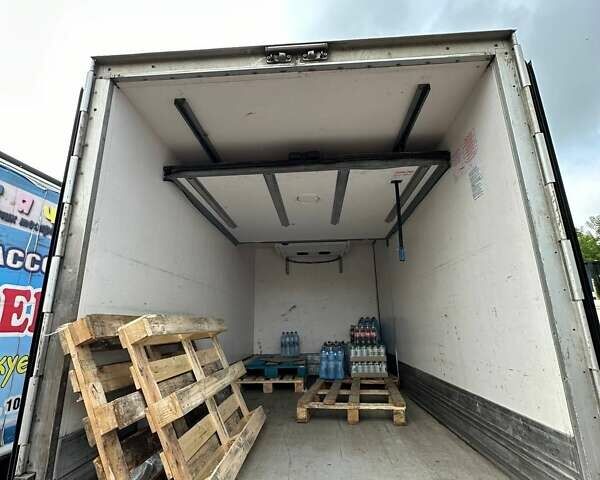 Білий Івеко Дейлі, об'ємом двигуна 3 л та пробігом 370 тис. км за 22400 $, фото 10 на Automoto.ua