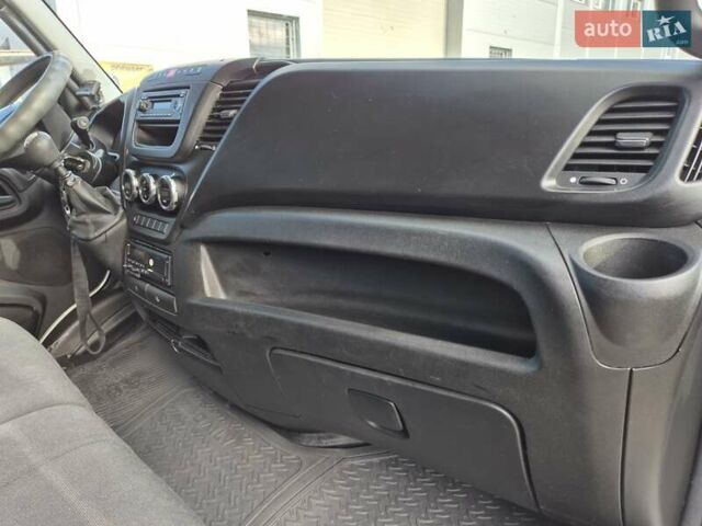 Білий Івеко Дейлі, об'ємом двигуна 3 л та пробігом 386 тис. км за 28200 $, фото 26 на Automoto.ua