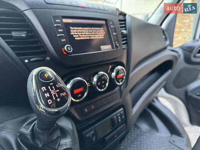 Білий Івеко Дейлі, об'ємом двигуна 3 л та пробігом 311 тис. км за 23800 $, фото 47 на Automoto.ua