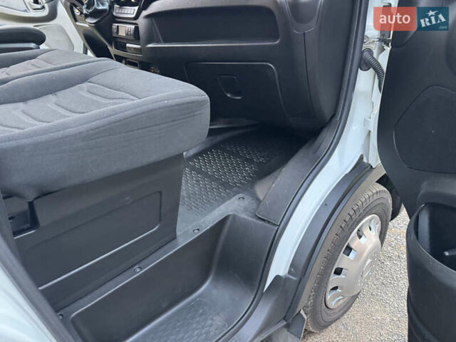 Білий Івеко Дейлі, об'ємом двигуна 3 л та пробігом 311 тис. км за 23800 $, фото 53 на Automoto.ua