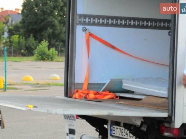 Белый Ивеко Дейли, объемом двигателя 2.29 л и пробегом 293 тыс. км за 24000 $, фото 4 на Automoto.ua