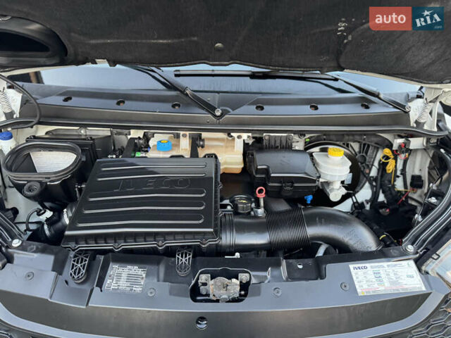 Білий Івеко Дейлі, об'ємом двигуна 3 л та пробігом 311 тис. км за 23800 $, фото 59 на Automoto.ua