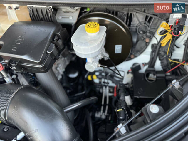 Білий Івеко Дейлі, об'ємом двигуна 3 л та пробігом 311 тис. км за 23800 $, фото 60 на Automoto.ua