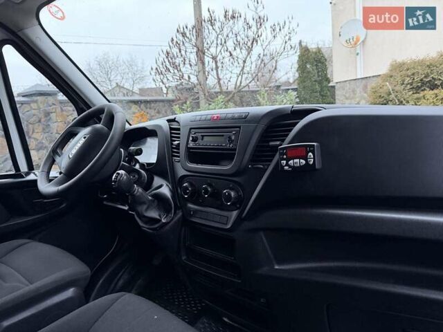 Білий Івеко Дейлі, об'ємом двигуна 2.3 л та пробігом 275 тис. км за 19300 $, фото 33 на Automoto.ua