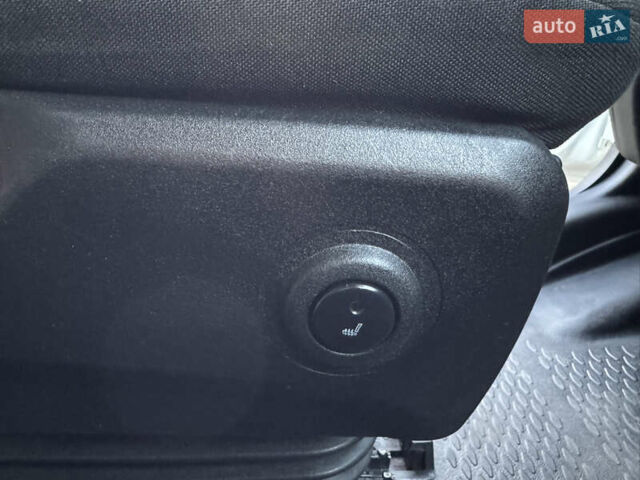 Білий Івеко Дейлі, об'ємом двигуна 3 л та пробігом 311 тис. км за 23800 $, фото 57 на Automoto.ua