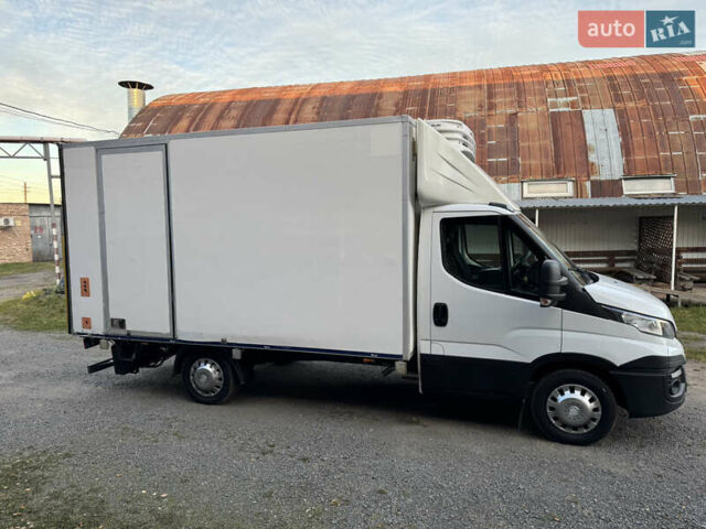 Білий Івеко Дейлі, об'ємом двигуна 3 л та пробігом 311 тис. км за 23800 $, фото 7 на Automoto.ua