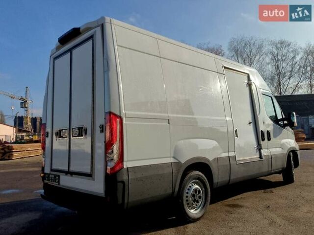 Білий Івеко Дейлі, об'ємом двигуна 2.3 л та пробігом 306 тис. км за 18100 $, фото 3 на Automoto.ua