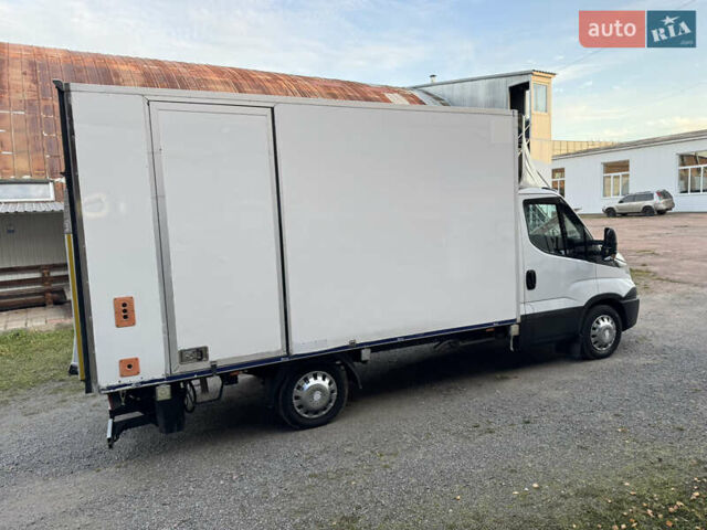 Білий Івеко Дейлі, об'ємом двигуна 3 л та пробігом 311 тис. км за 23800 $, фото 10 на Automoto.ua