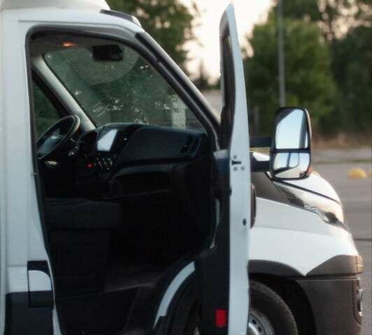 Белый Ивеко Дейли, объемом двигателя 2.29 л и пробегом 293 тыс. км за 24000 $, фото 51 на Automoto.ua