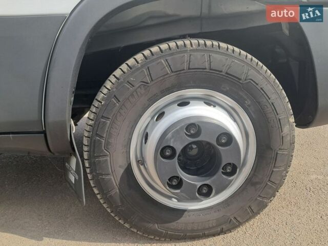 Белый Ивеко Дейли, объемом двигателя 3 л и пробегом 333 тыс. км за 31800 $, фото 12 на Automoto.ua