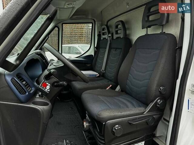 Білий Івеко Дейлі, об'ємом двигуна 2.3 л та пробігом 408 тис. км за 21500 $, фото 7 на Automoto.ua