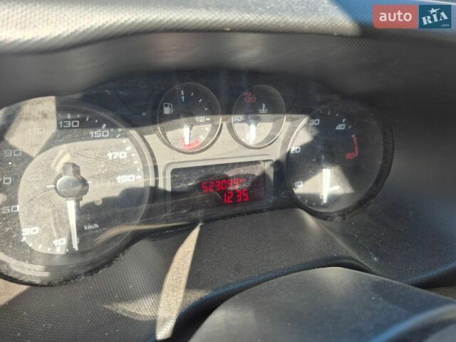 Белый Ивеко Дейли, объемом двигателя 3 л и пробегом 523 тыс. км за 25800 $, фото 4 на Automoto.ua