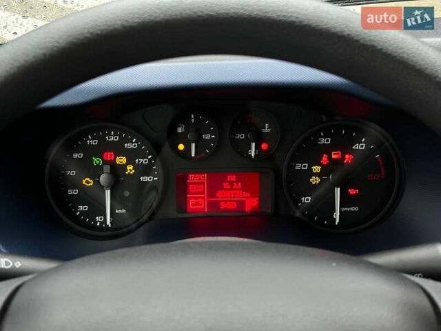 Білий Івеко Дейлі, об'ємом двигуна 2.3 л та пробігом 408 тис. км за 21500 $, фото 11 на Automoto.ua