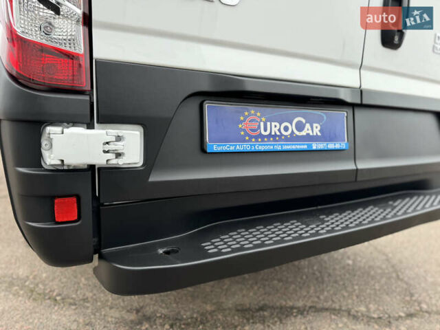 Белый Ивеко Дейли, объемом двигателя 3 л и пробегом 240 тыс. км за 22000 $, фото 26 на Automoto.ua