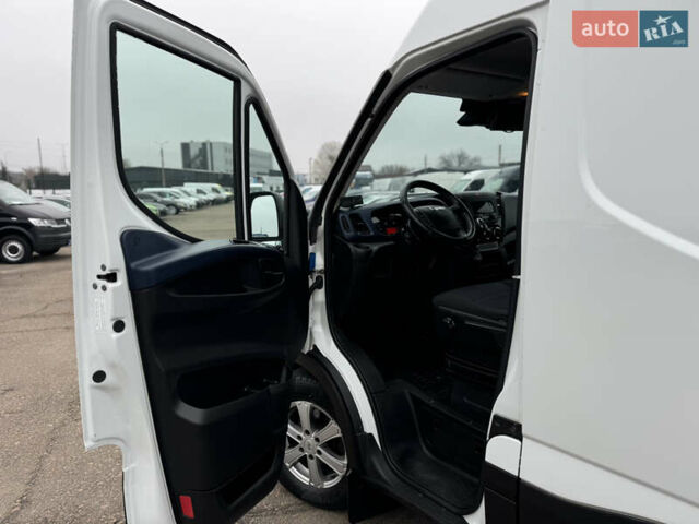 Белый Ивеко Дейли, объемом двигателя 3 л и пробегом 240 тыс. км за 22000 $, фото 30 на Automoto.ua