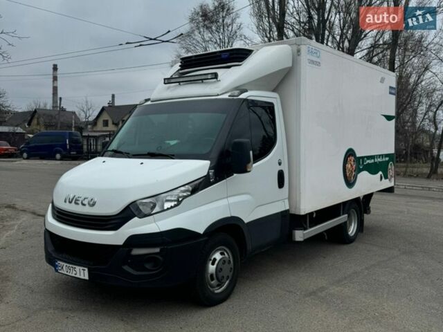 Белый Ивеко Дейли, объемом двигателя 3 л и пробегом 350 тыс. км за 28000 $, фото 2 на Automoto.ua
