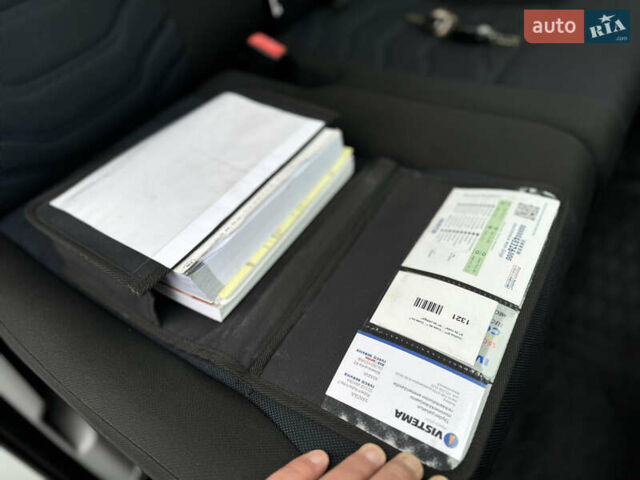 Белый Ивеко Дейли, объемом двигателя 3 л и пробегом 240 тыс. км за 22000 $, фото 62 на Automoto.ua