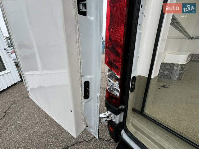 Белый Ивеко Дейли, объемом двигателя 3 л и пробегом 240 тыс. км за 22000 $, фото 90 на Automoto.ua