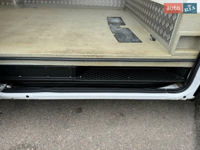 Белый Ивеко Дейли, объемом двигателя 3 л и пробегом 240 тыс. км за 22000 $, фото 70 на Automoto.ua