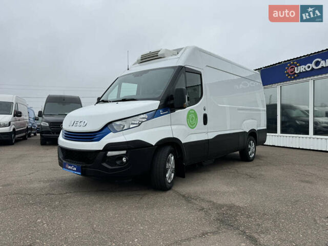 Белый Ивеко Дейли, объемом двигателя 3 л и пробегом 240 тыс. км за 22000 $, фото 1 на Automoto.ua