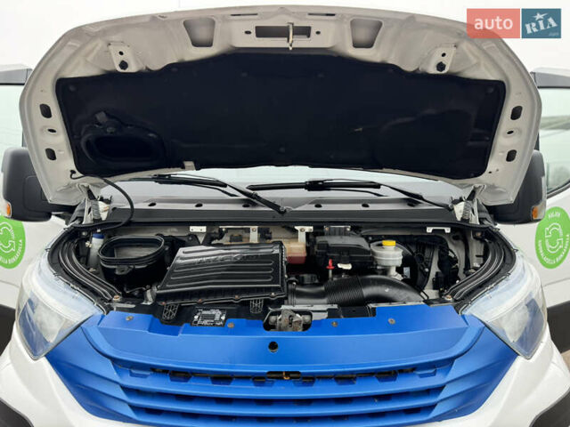 Белый Ивеко Дейли, объемом двигателя 3 л и пробегом 240 тыс. км за 22000 $, фото 98 на Automoto.ua