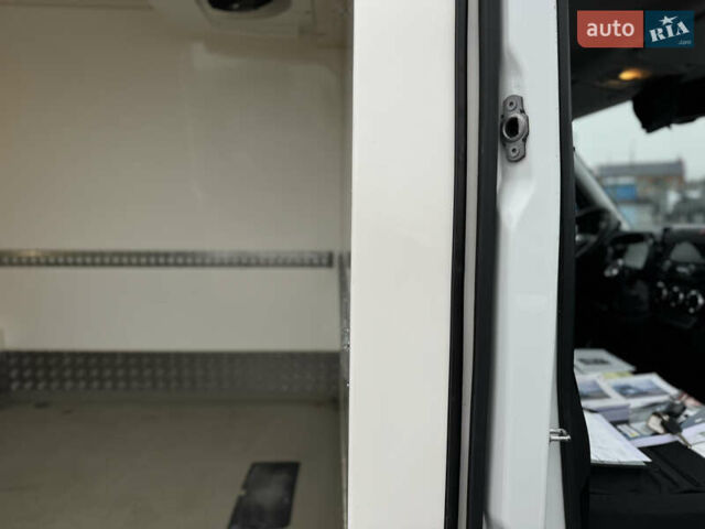 Белый Ивеко Дейли, объемом двигателя 3 л и пробегом 240 тыс. км за 22000 $, фото 72 на Automoto.ua