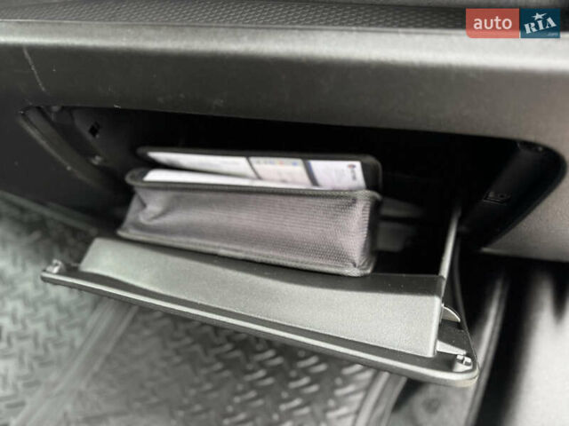 Белый Ивеко Дейли, объемом двигателя 3 л и пробегом 240 тыс. км за 22000 $, фото 61 на Automoto.ua