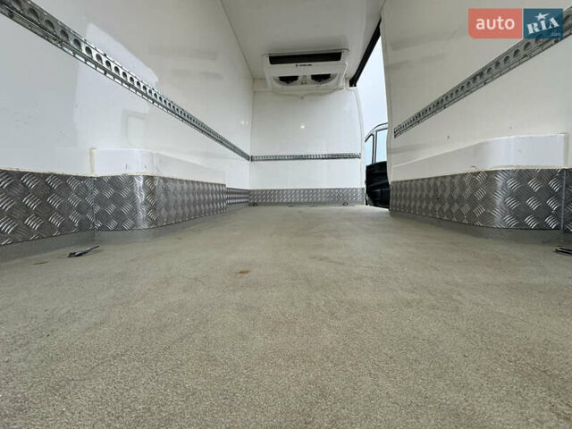 Белый Ивеко Дейли, объемом двигателя 3 л и пробегом 240 тыс. км за 22000 $, фото 94 на Automoto.ua