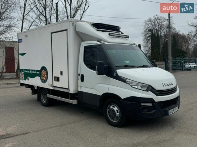 Белый Ивеко Дейли, объемом двигателя 3 л и пробегом 350 тыс. км за 28000 $, фото 1 на Automoto.ua